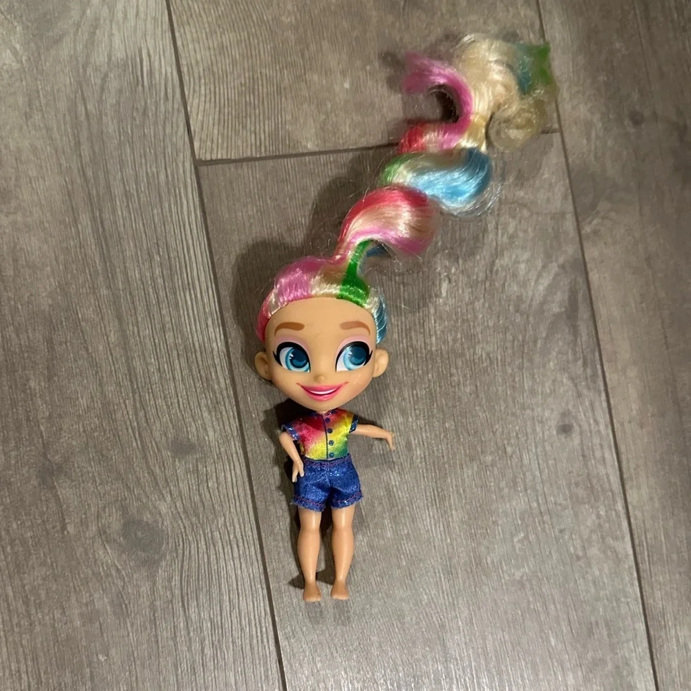 Hairdorables Loves Series 2 JoJo Siwa Doll Colorful Doll with Rainbow Hair